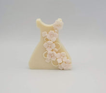 Load image into Gallery viewer, CUSTOM SIGNATURE COLLECTION - WEDDING SOAP
